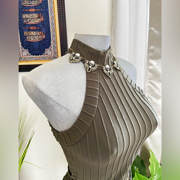 🌸Bodycon Dress🌸 - Picture 4 of 5